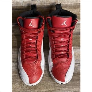 Jordan 12s size 11s men